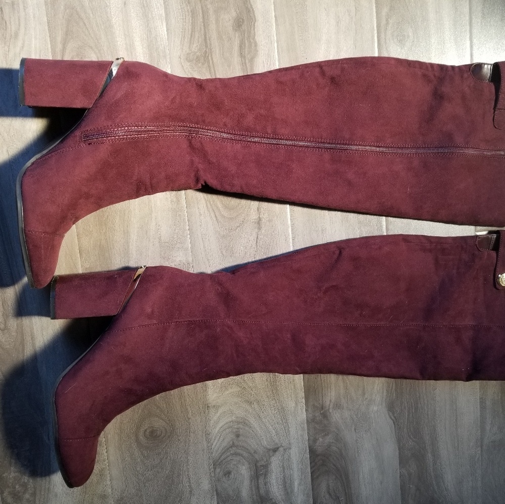 Tommy Hilfiger  8.5